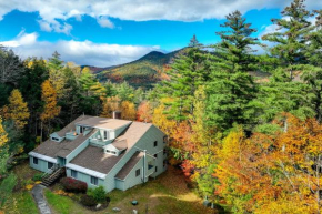 Inviting Bartlett Condo 1 Mi to Attitash Mountain